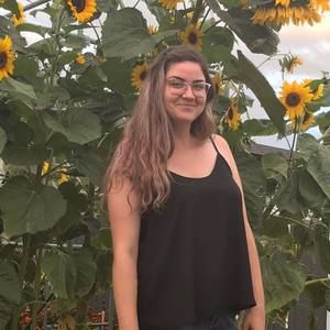 Meet your Posher, Brittany